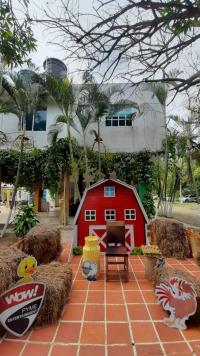 LA GRANJA DEL ABUELO ELIAS 