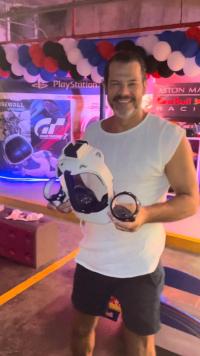 ALQUILER DE EQUIPOS PARA EVENTOS METAVERSUS LA REALIDAD VIRTUAL HOLOGRAMAS PLATAFORMA 360 OCULUS 